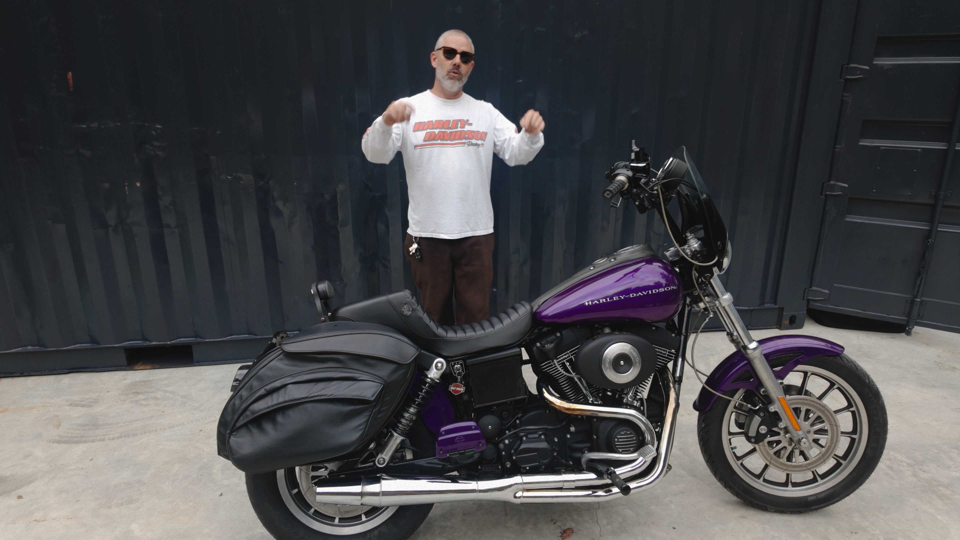 Load video: Harley Davidson 05 FXDXI Dyna Superglide, build walkaround